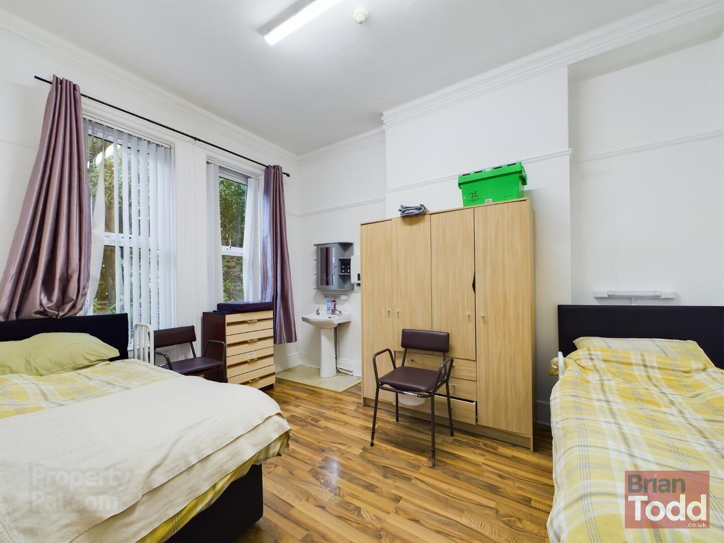 128 Glenarm Road 5 of 18