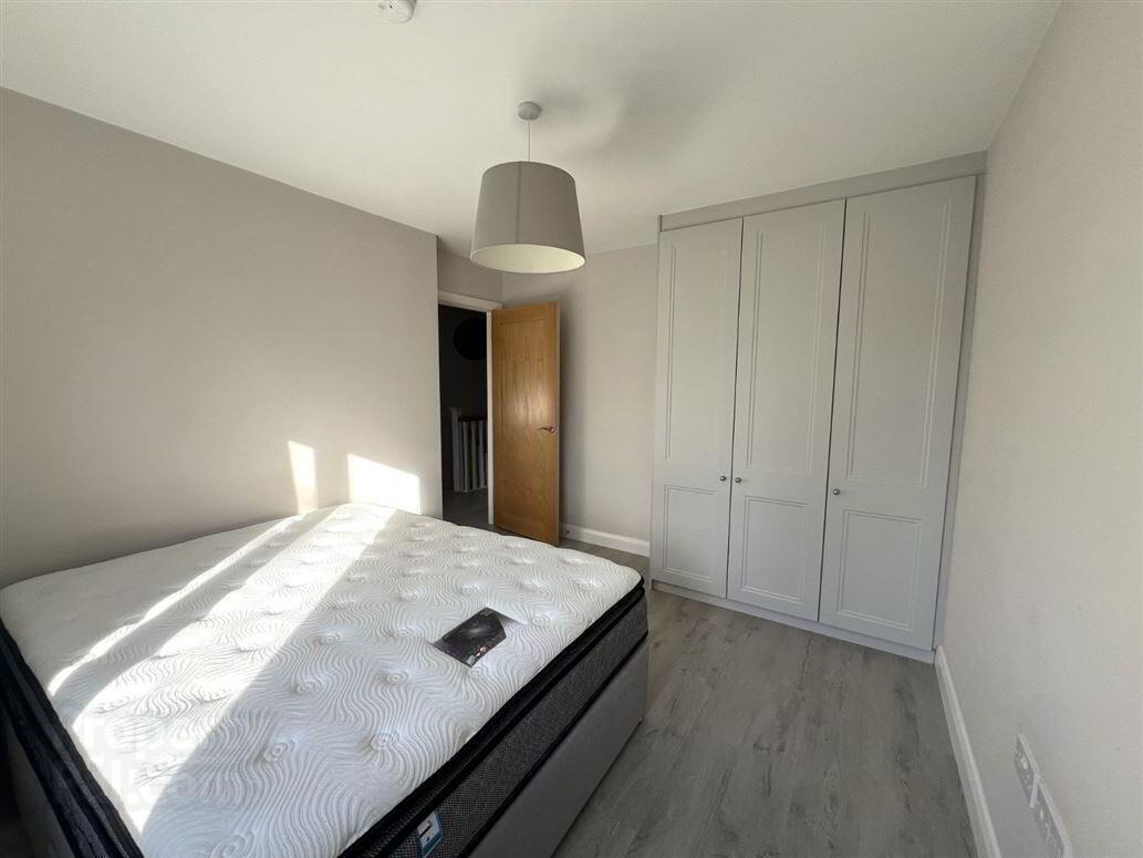 34 Hamilton Avenue 8 of 12