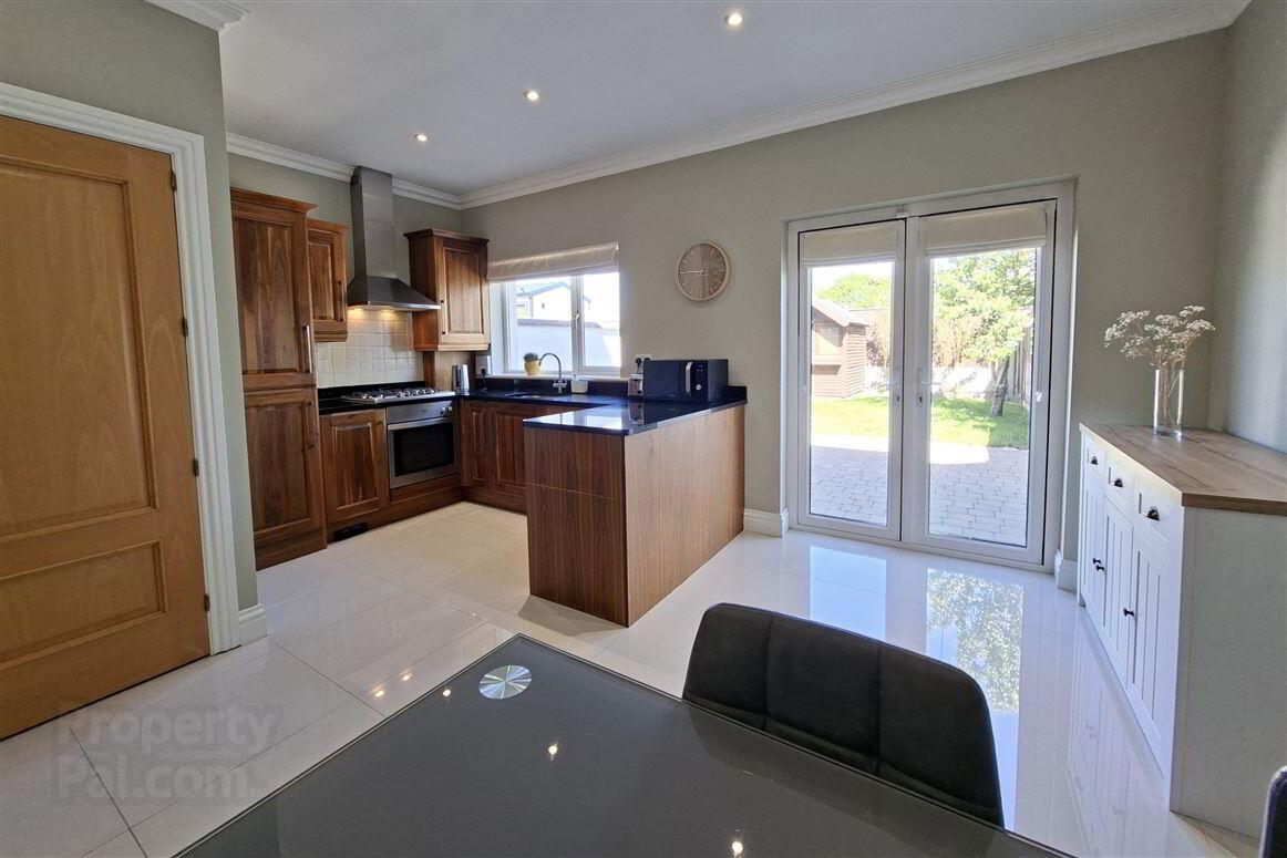 10 Fern Drive 10 of 60