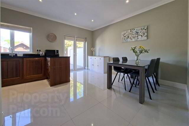 10 Fern Drive 39 of 60