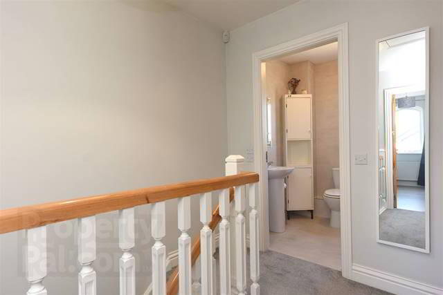 10 Fern Drive 46 of 60