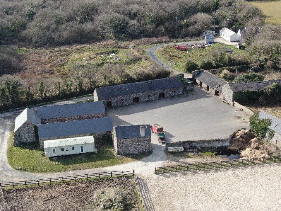 Hazelwood Stables 4 of 13