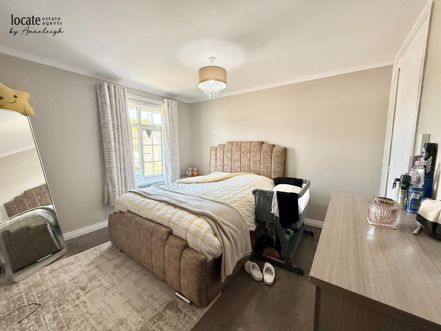 62 Whitethorn Drive 7 of 13