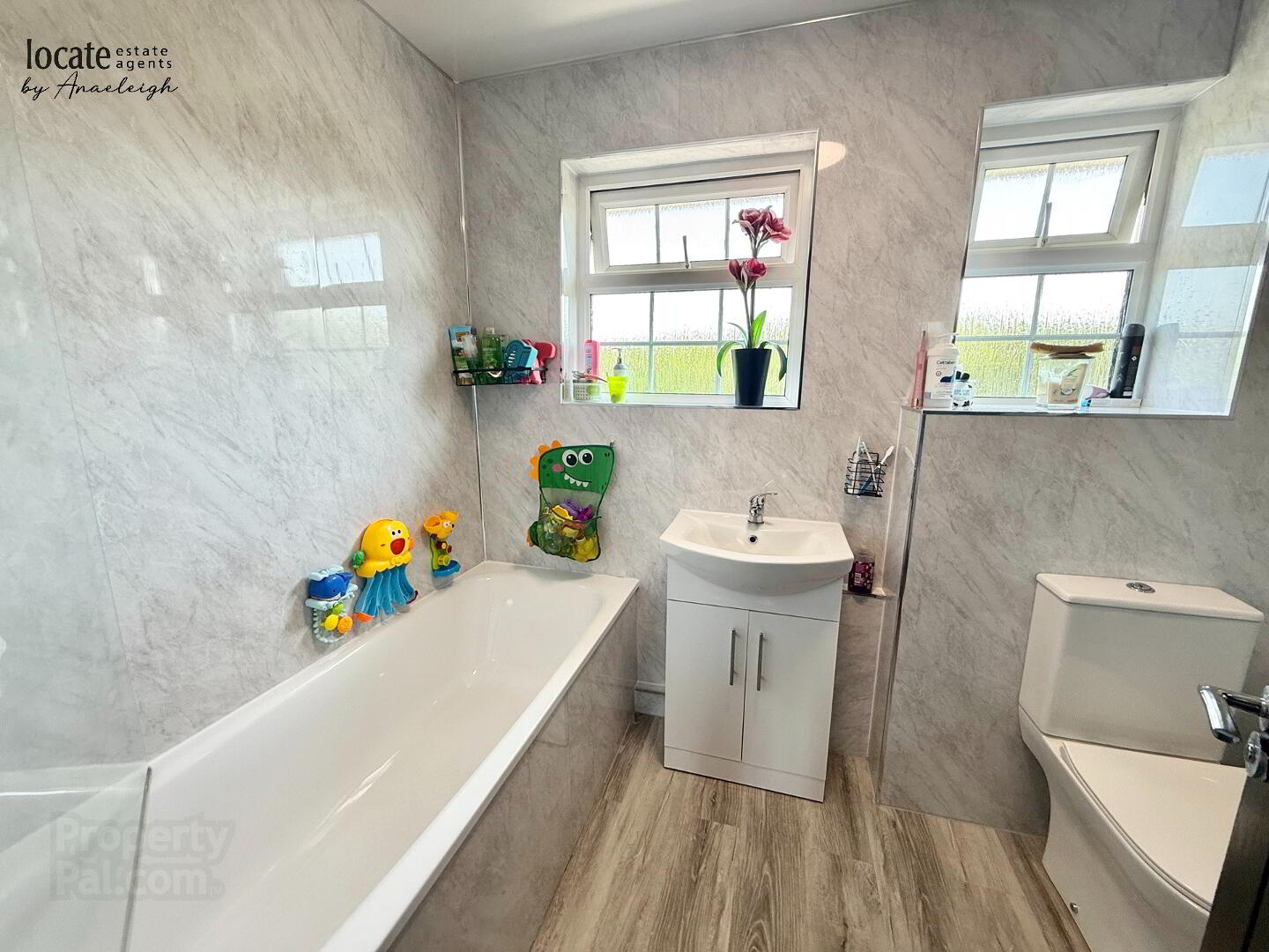 62 Whitethorn Drive 10 of 13