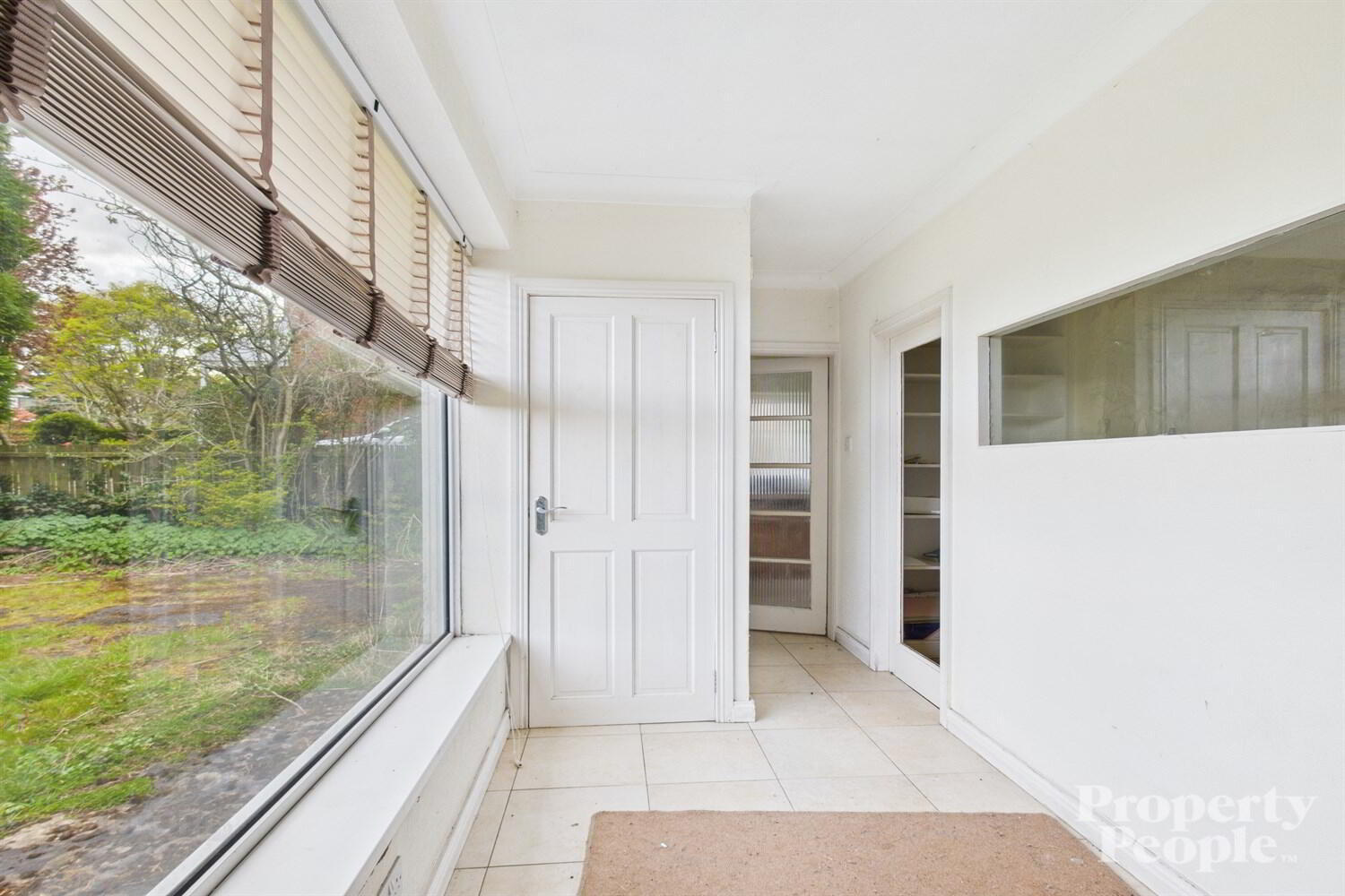 38 Waterloo Gardens 2 of 9