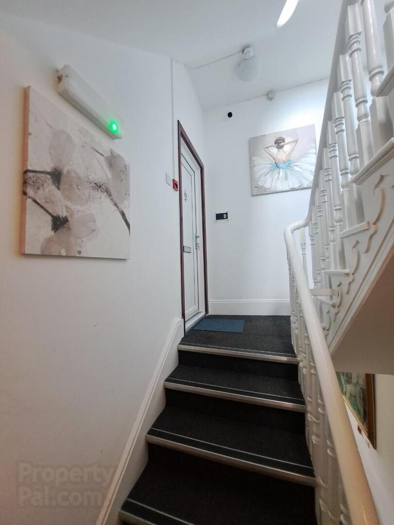 Apt D, 33 Tandragee Road 4 of 11