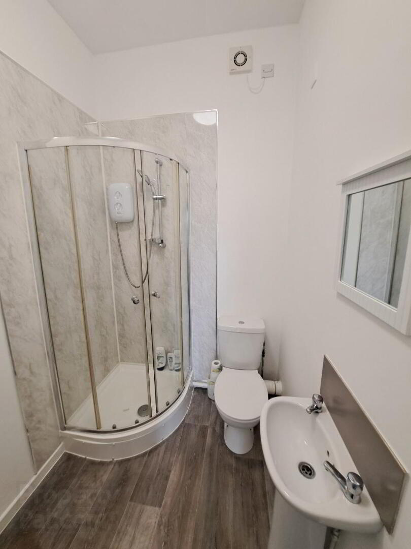 Apt D, 33 Tandragee Road 7 of 11