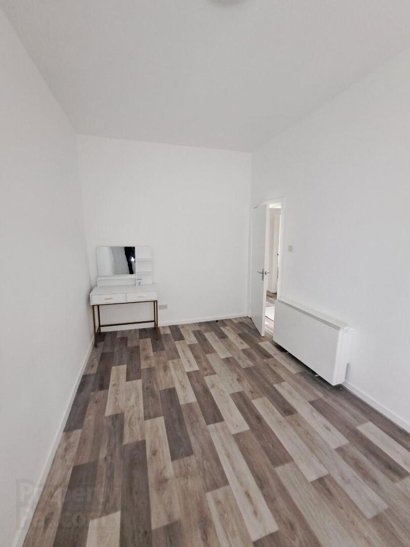 Apt D, 33 Tandragee Road 10 of 11
