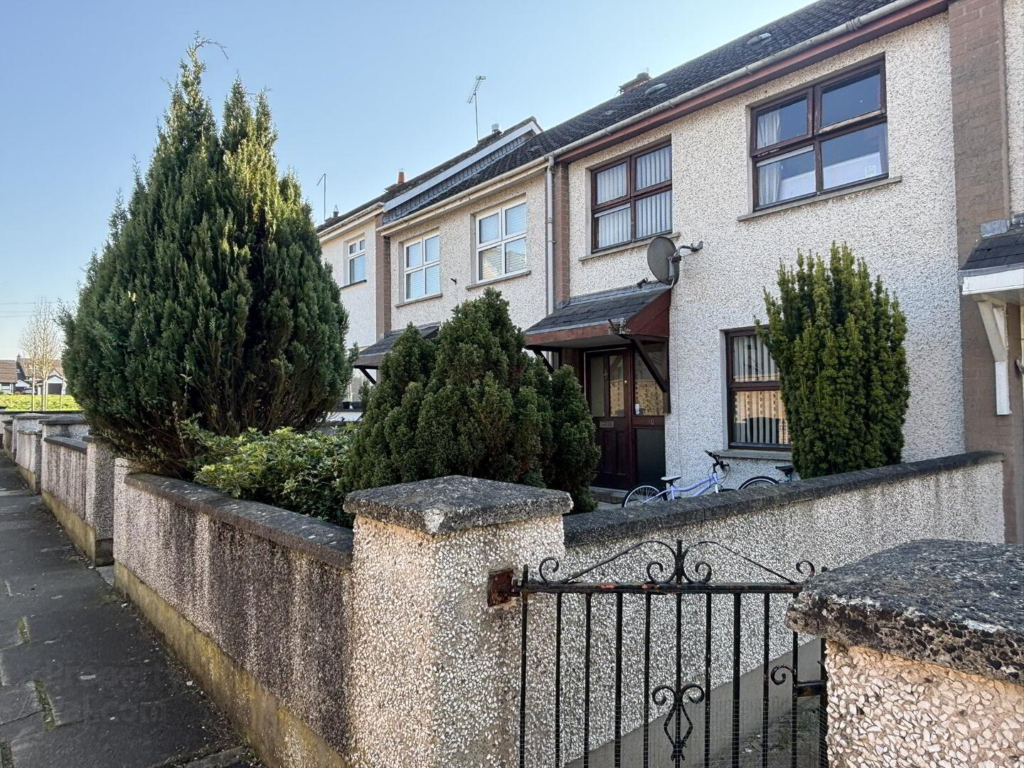 10 Inchkeith Road 1 of 10