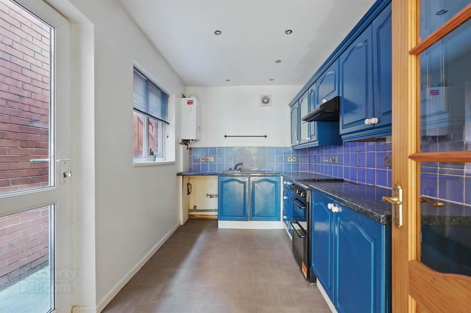 35 Connaught Street 7 of 13