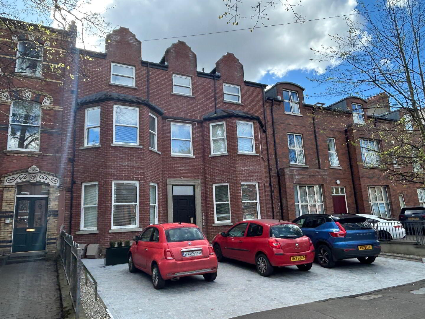 Apt 4, 44 Ulsterville Avenue 1 of 25