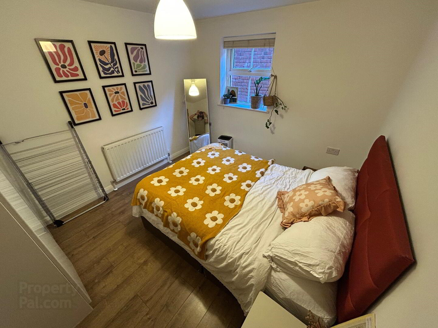 Apt 4, 44 Ulsterville Avenue 12 of 25