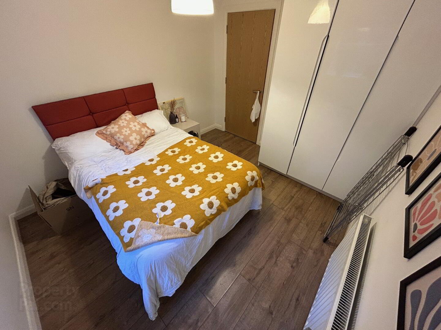 Apt 4, 44 Ulsterville Avenue 14 of 25
