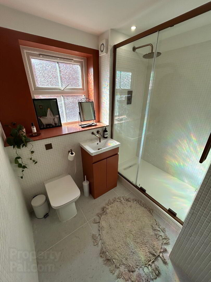 Apt 4, 44 Ulsterville Avenue 16 of 25