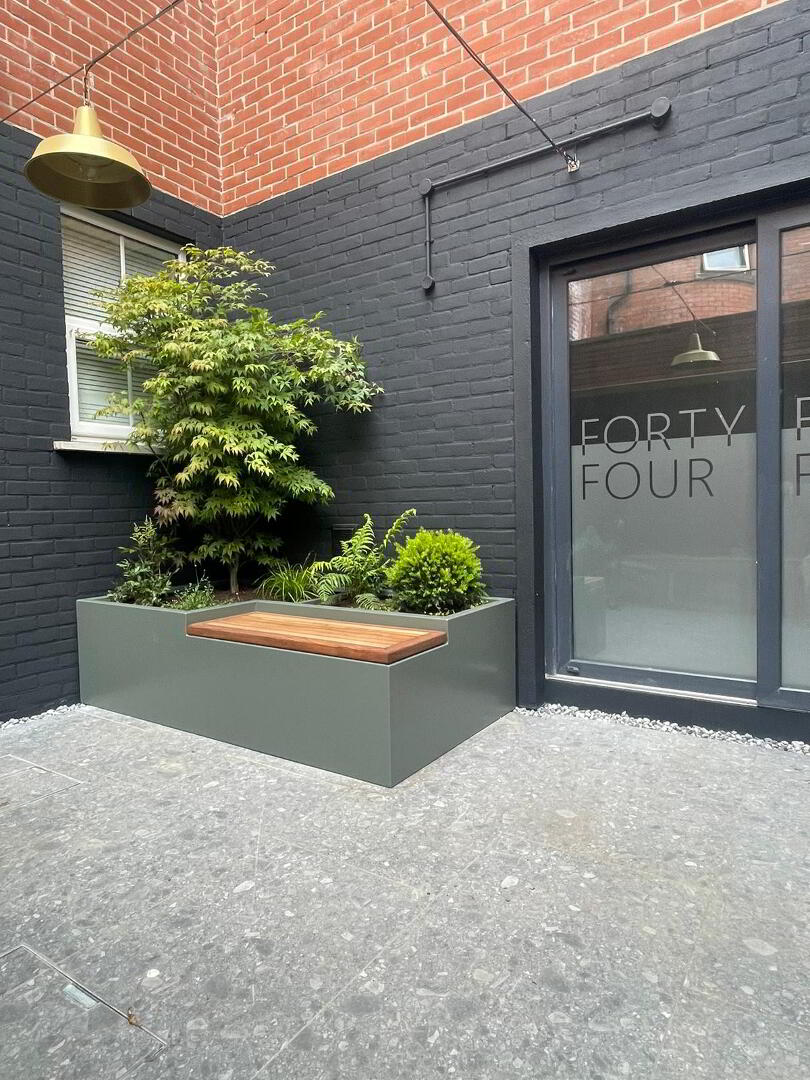 Apt 4, 44 Ulsterville Avenue 22 of 25