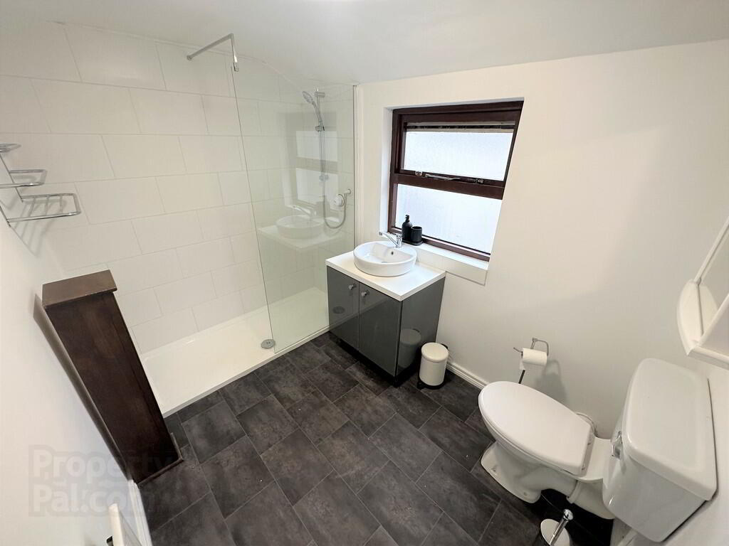 42 Meadowbank Place 8 of 10