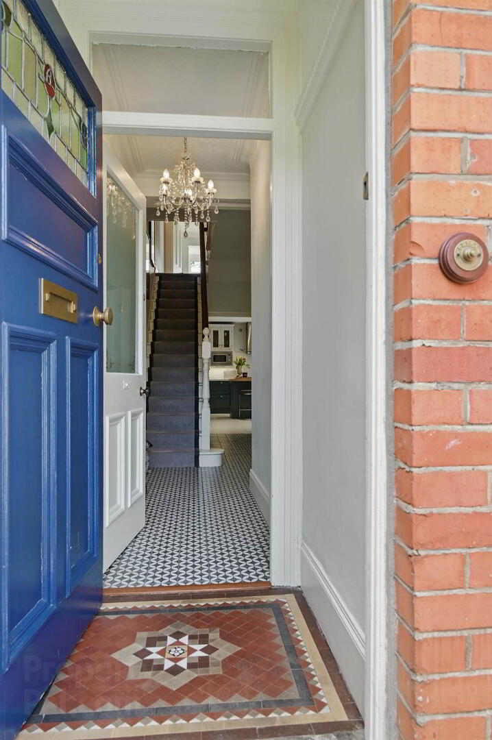 property description image