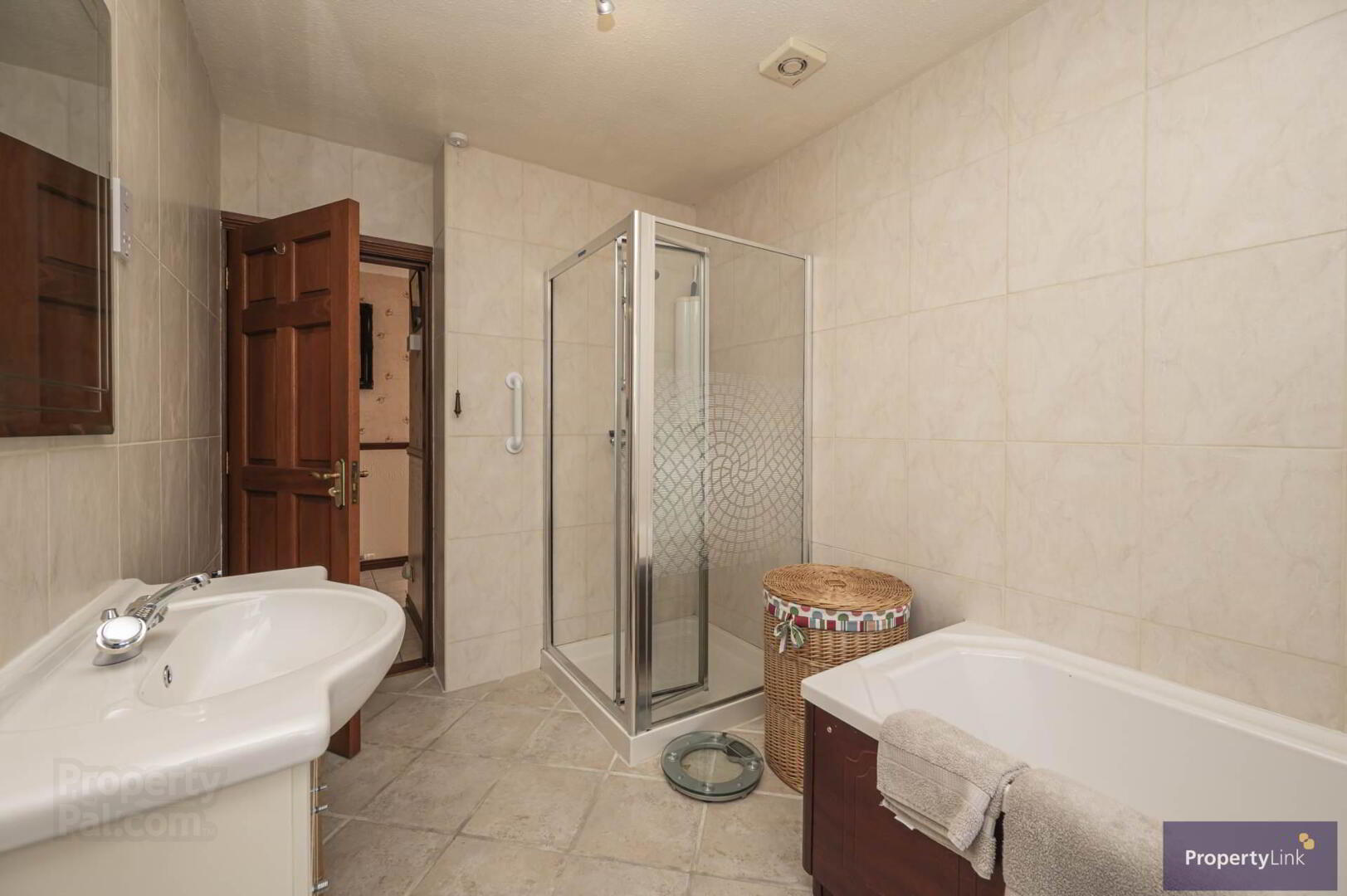 57 Mullalelish Road 16 of 29
