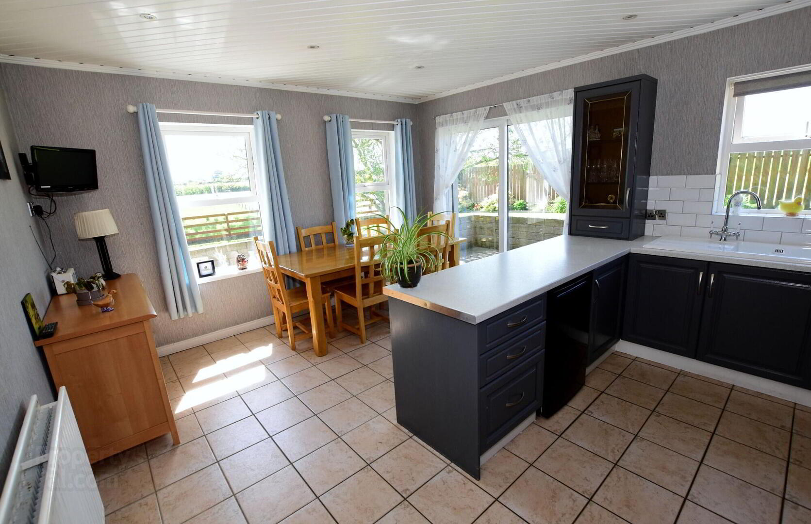 28 Manse Road 17 of 45