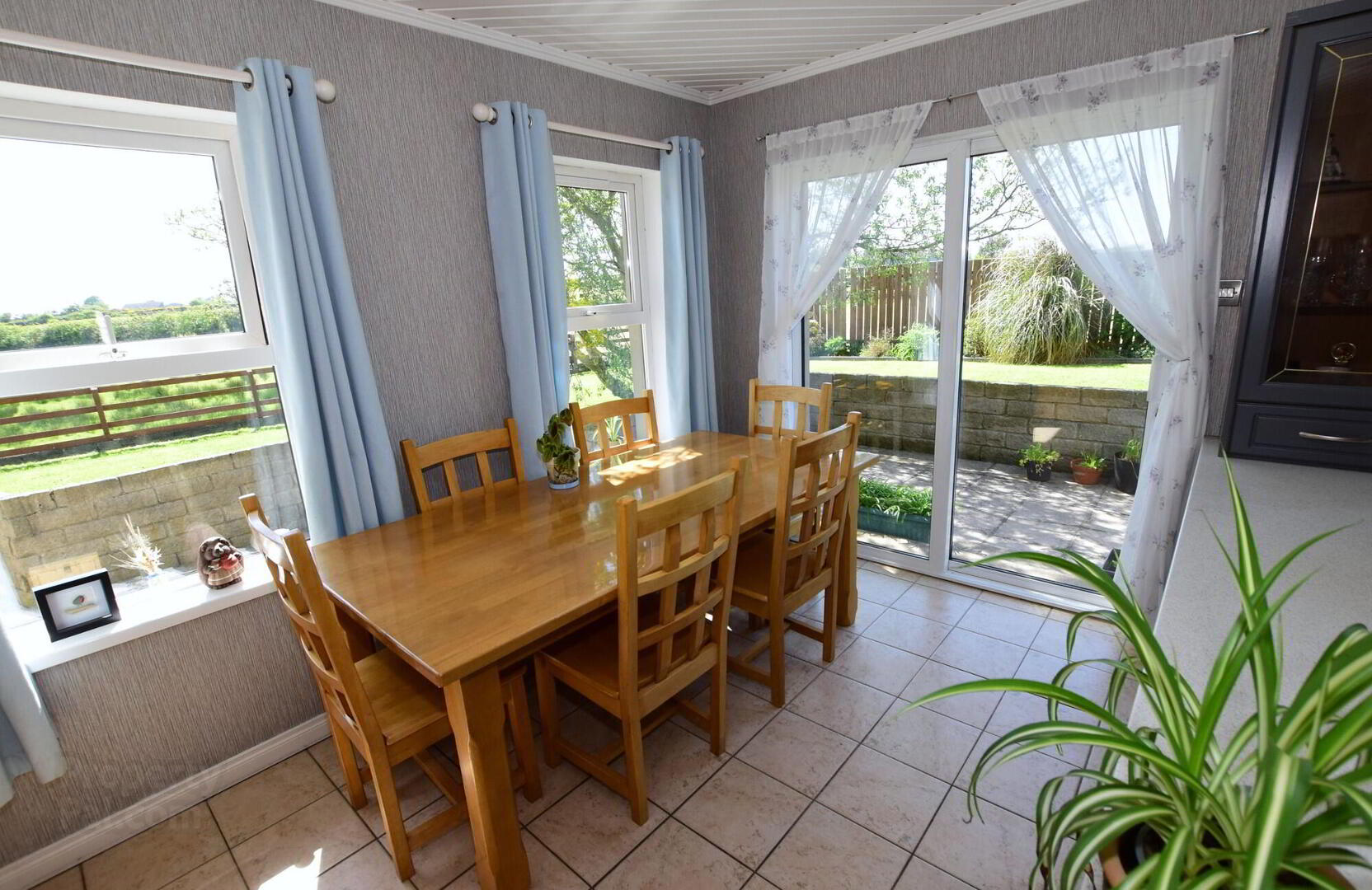 28 Manse Road 23 of 45