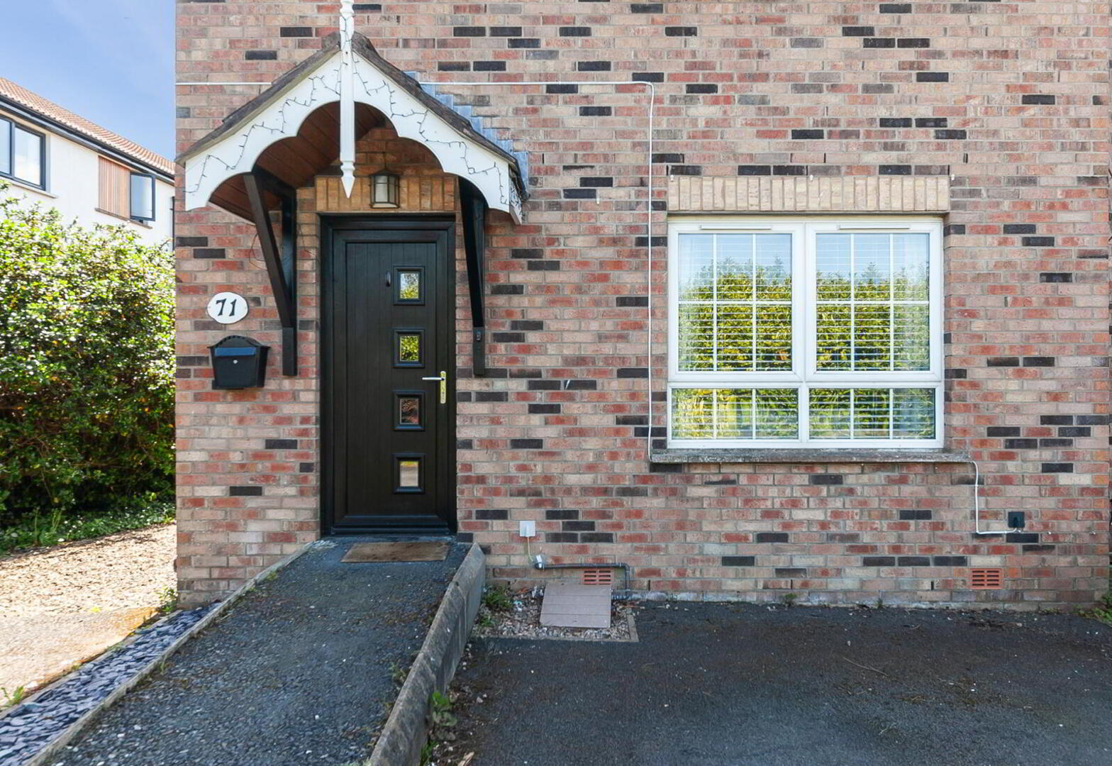property description image