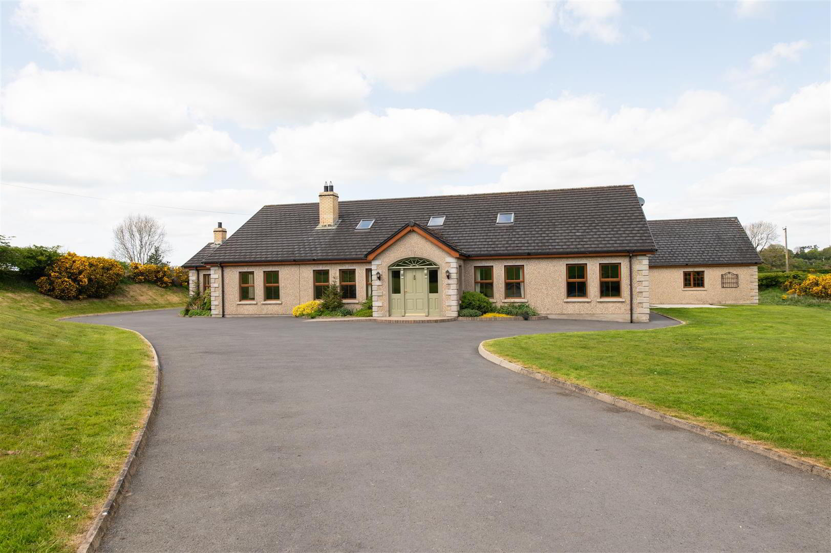 38 Begny Road 1 of 22