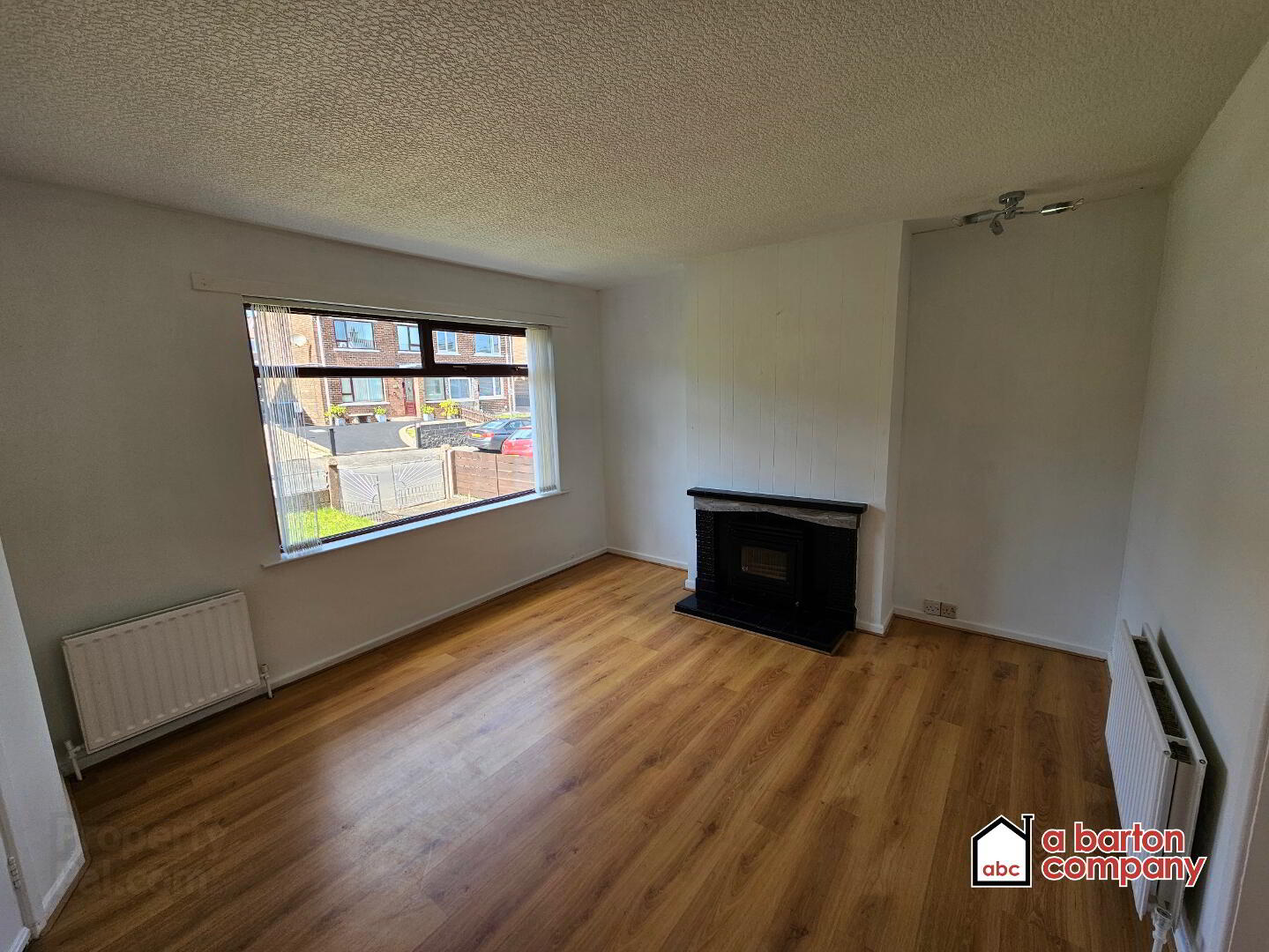 property description image