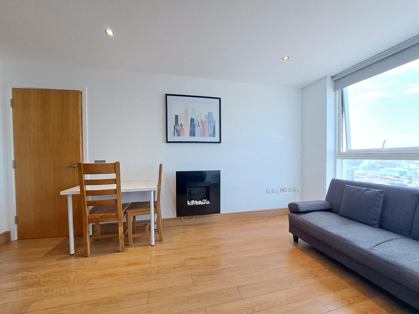 18.03 Obel Tower, 62 Donegall Quay 7 of 14