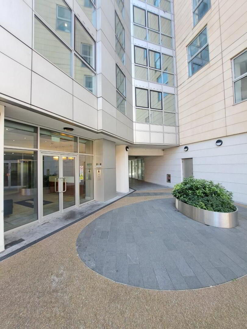 18.03 Obel Tower, 62 Donegall Quay 1 of 14