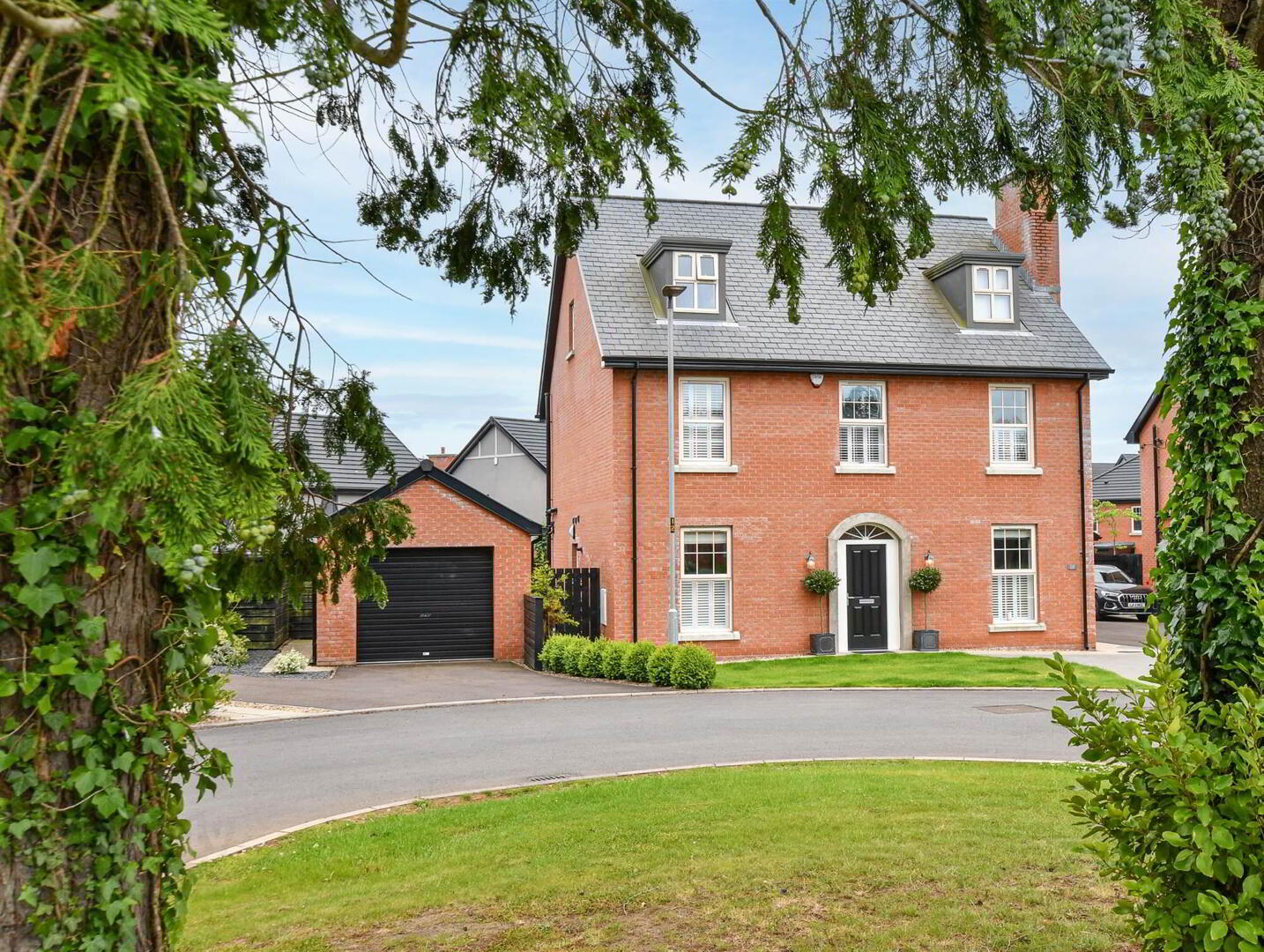 property description image