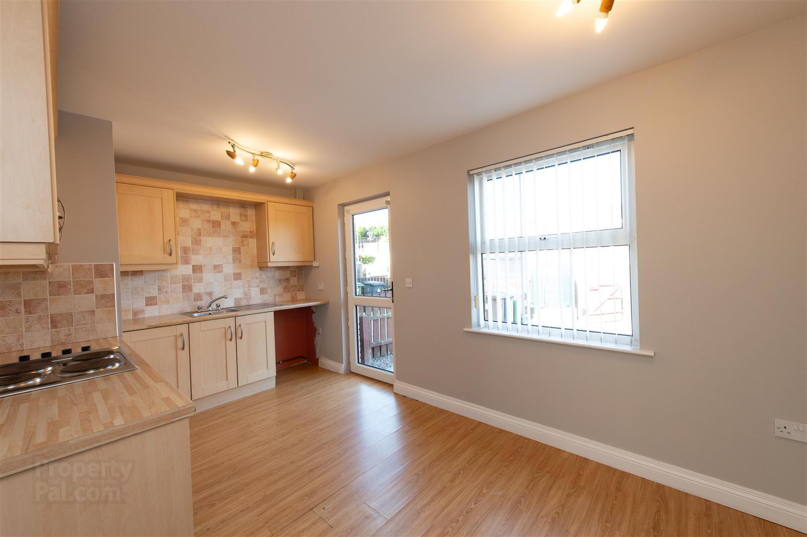15 Edenderry Mews 10 of 19