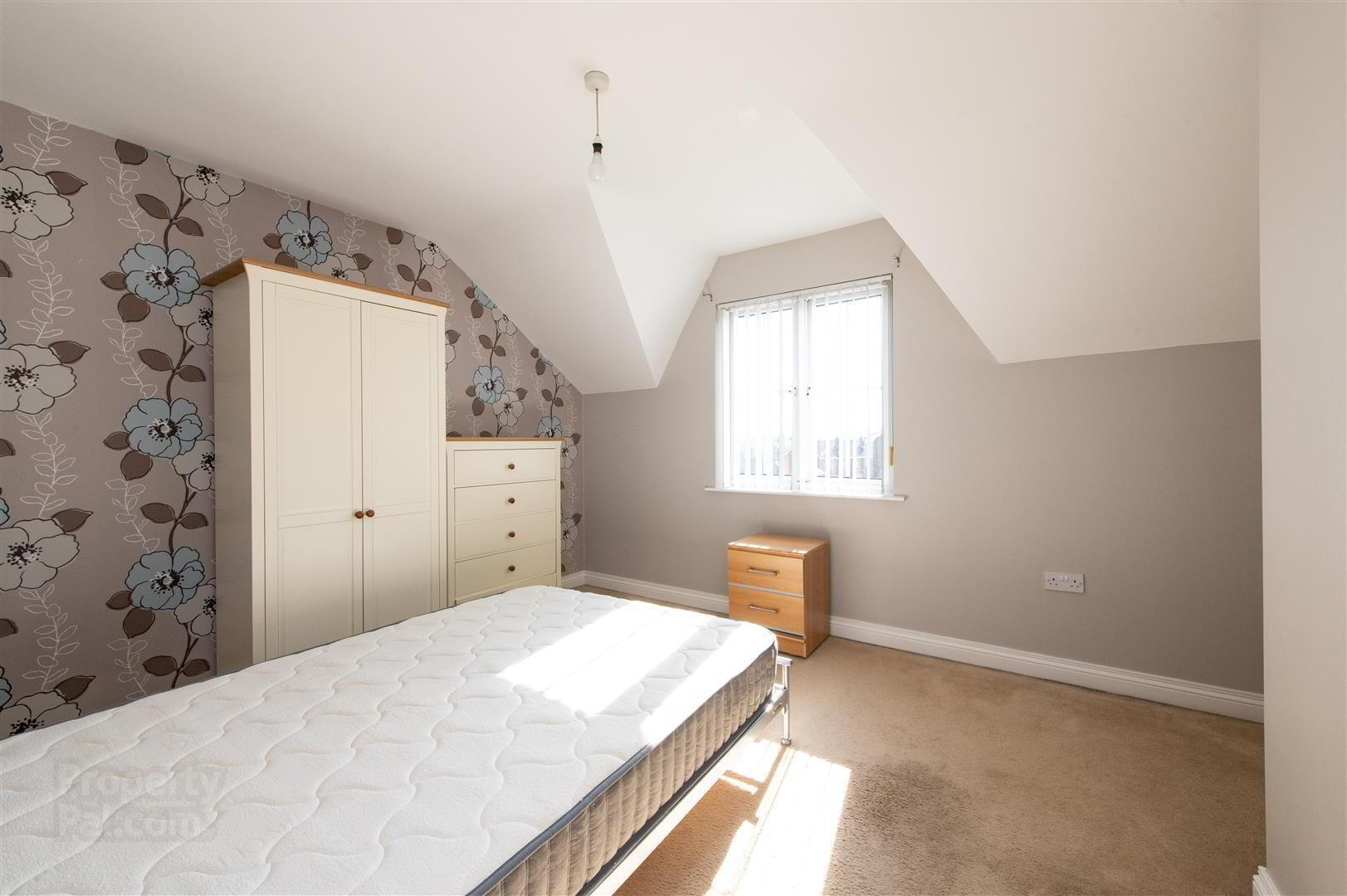 15 Edenderry Mews 13 of 19