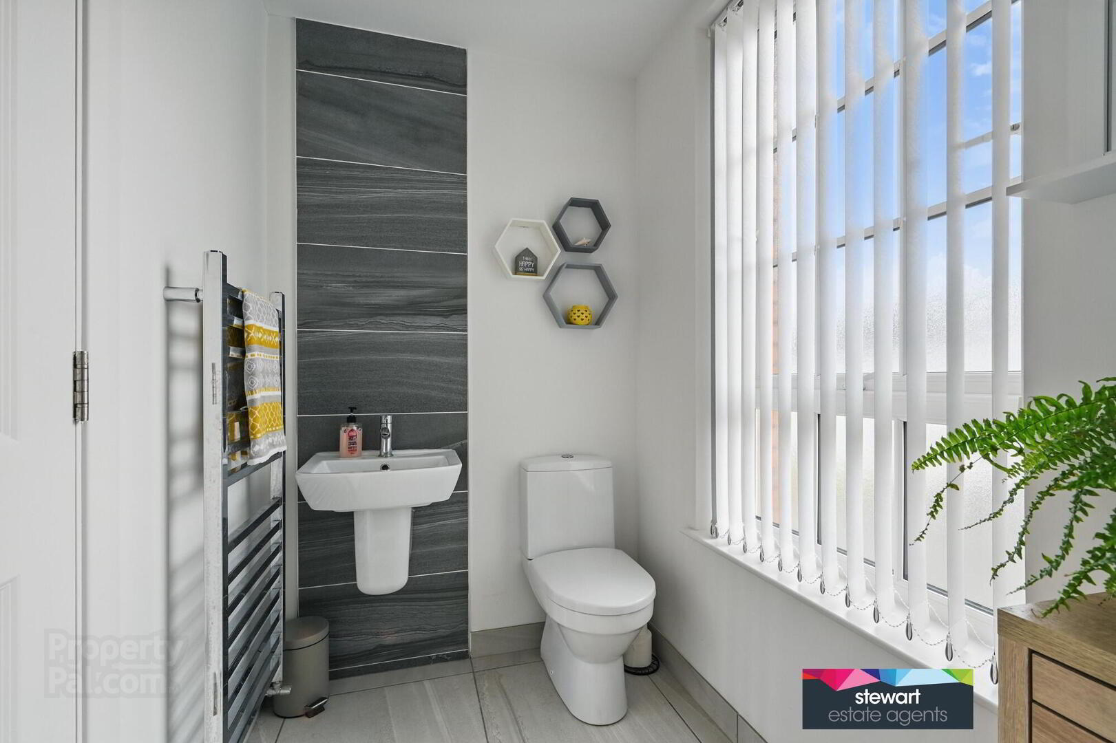 54 Harlow Green 20 of 29