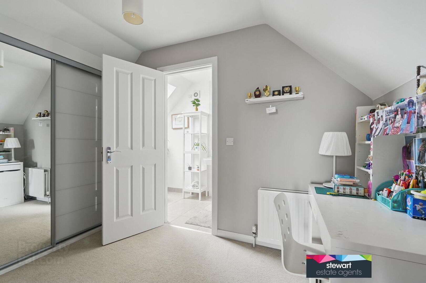 54 Harlow Green 26 of 29