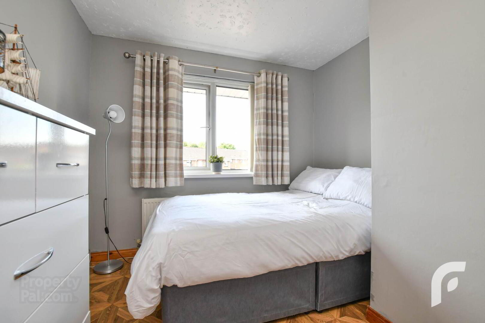 76 Monkstown Road 25 of 36