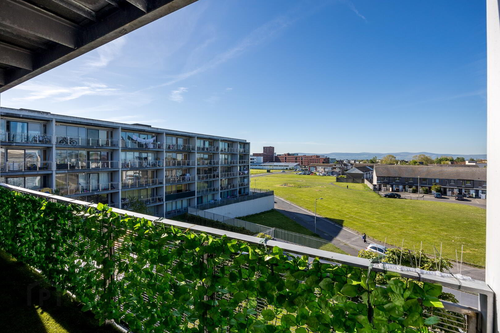 Linnbhla, 25 Santry Cross 13 of 21