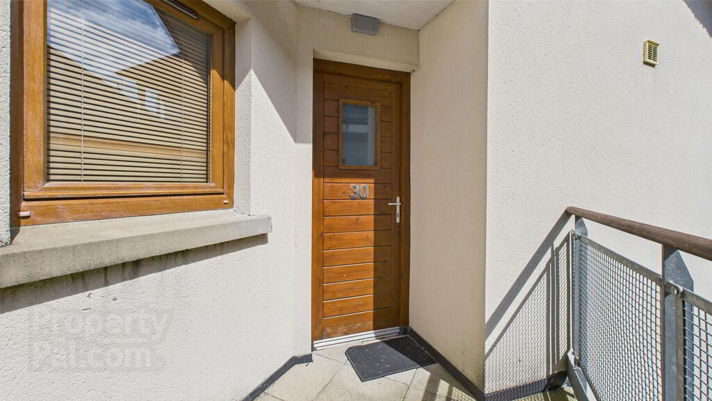 30 Shaftesbury Drive 5 of 12