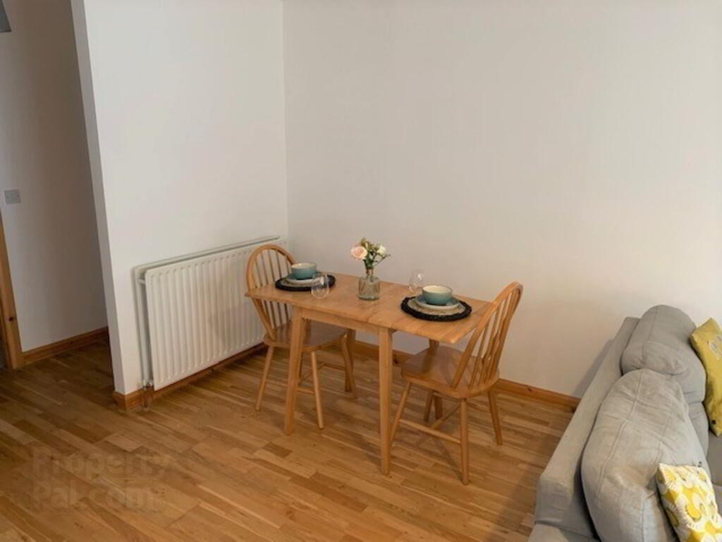 30 Shaftesbury Drive 8 of 13