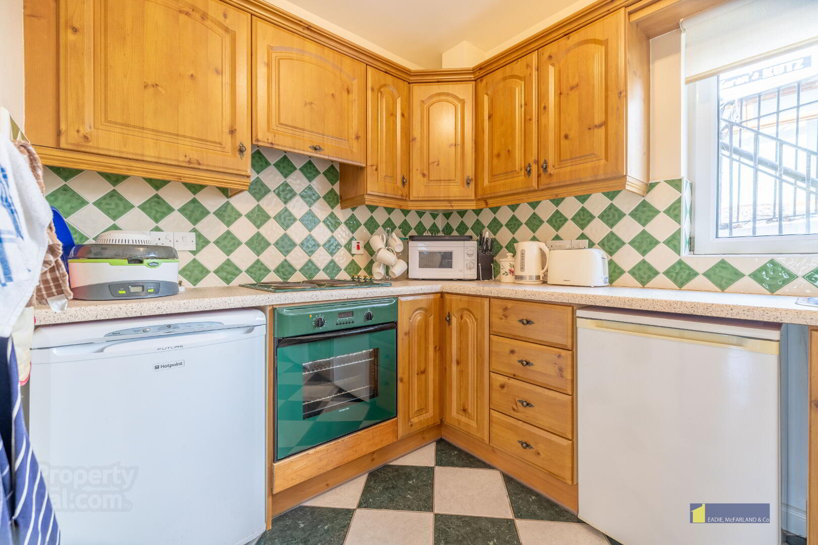 2 Riverside Apartments 4 of 26