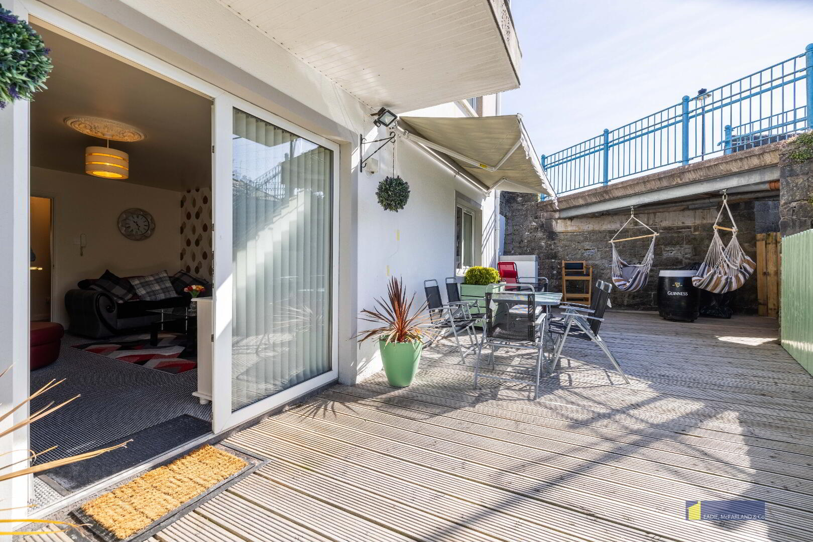 2 Riverside Apartments 18 of 26