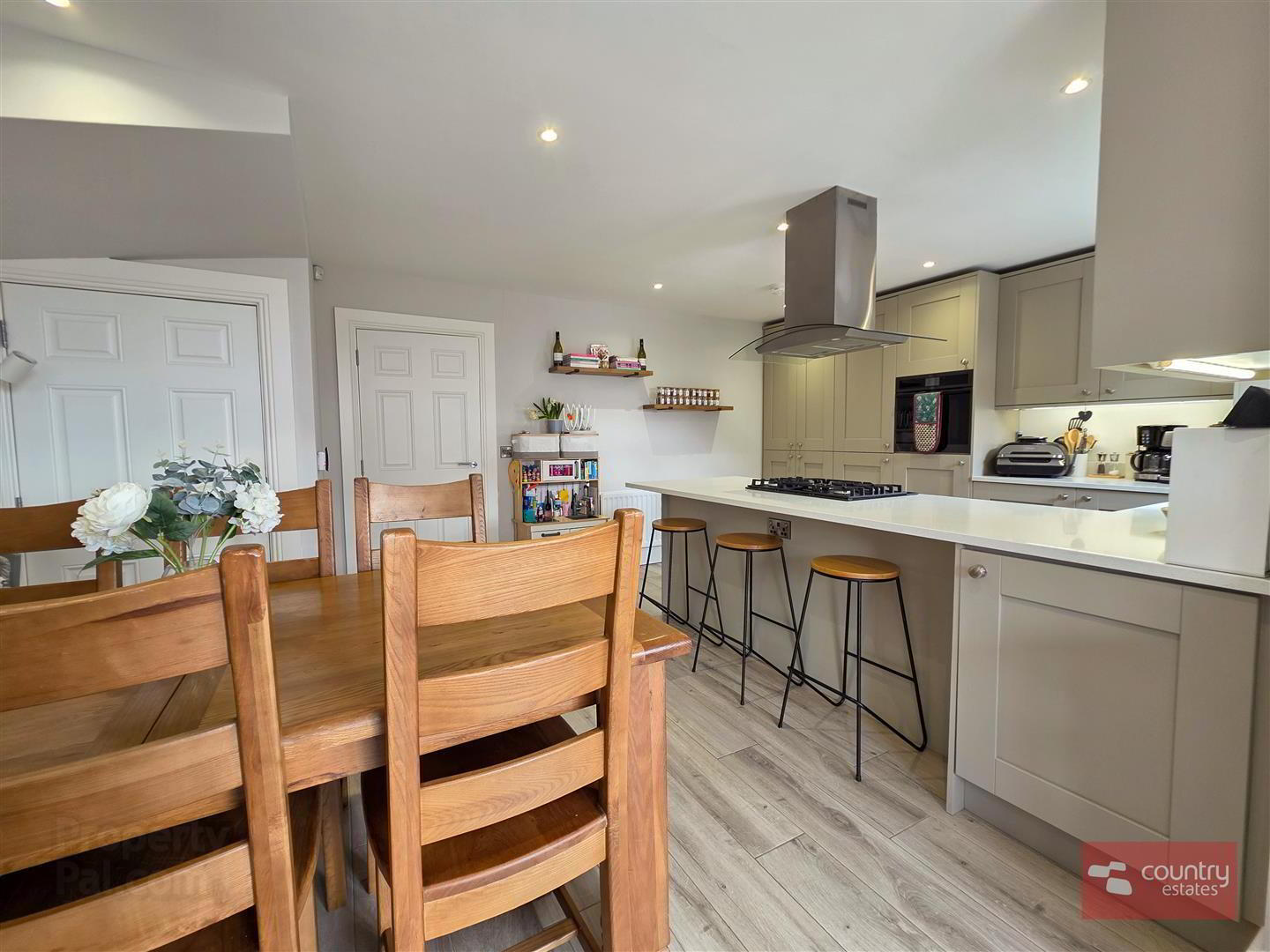 4 Barton Park Mews 17 of 31