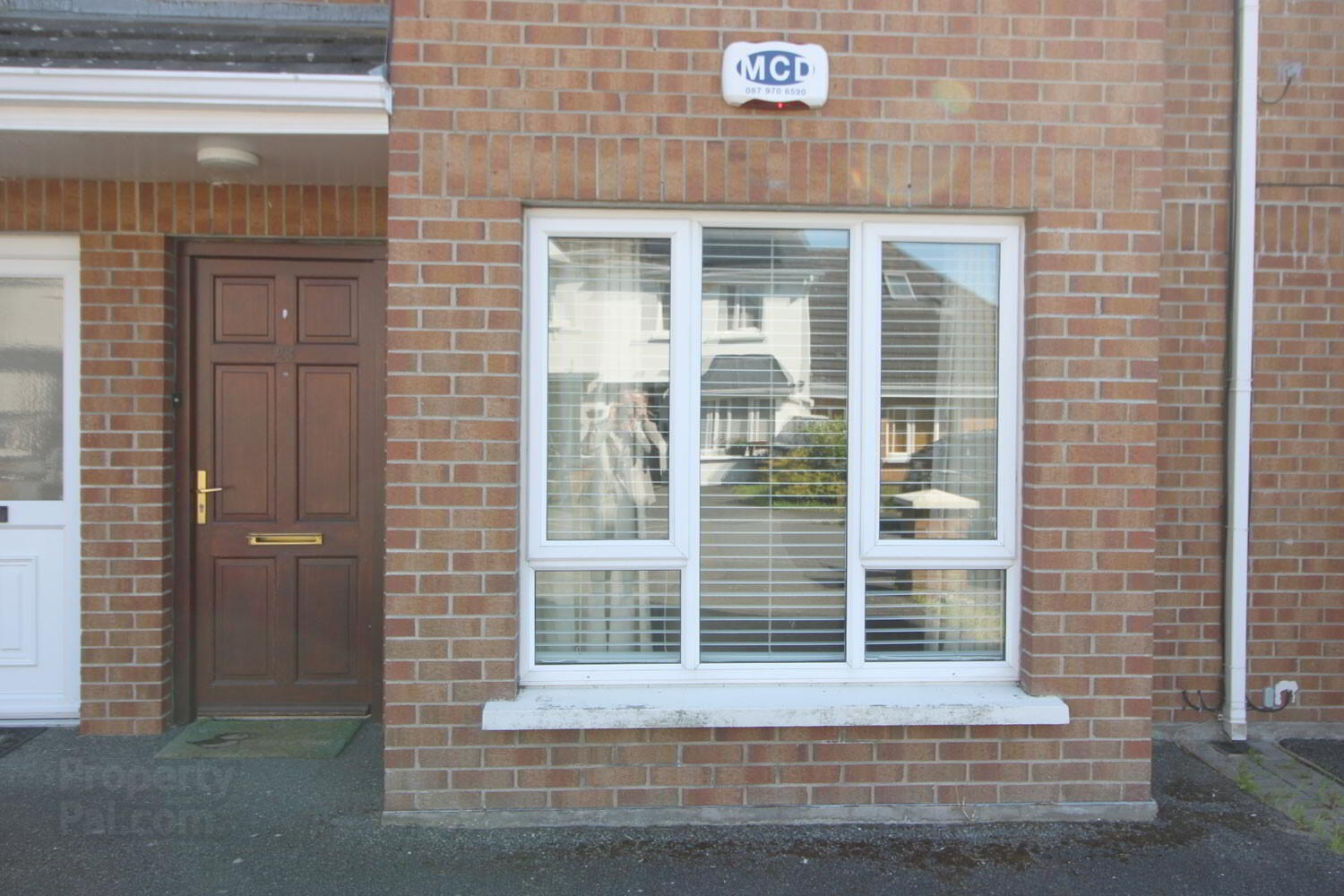property description image
