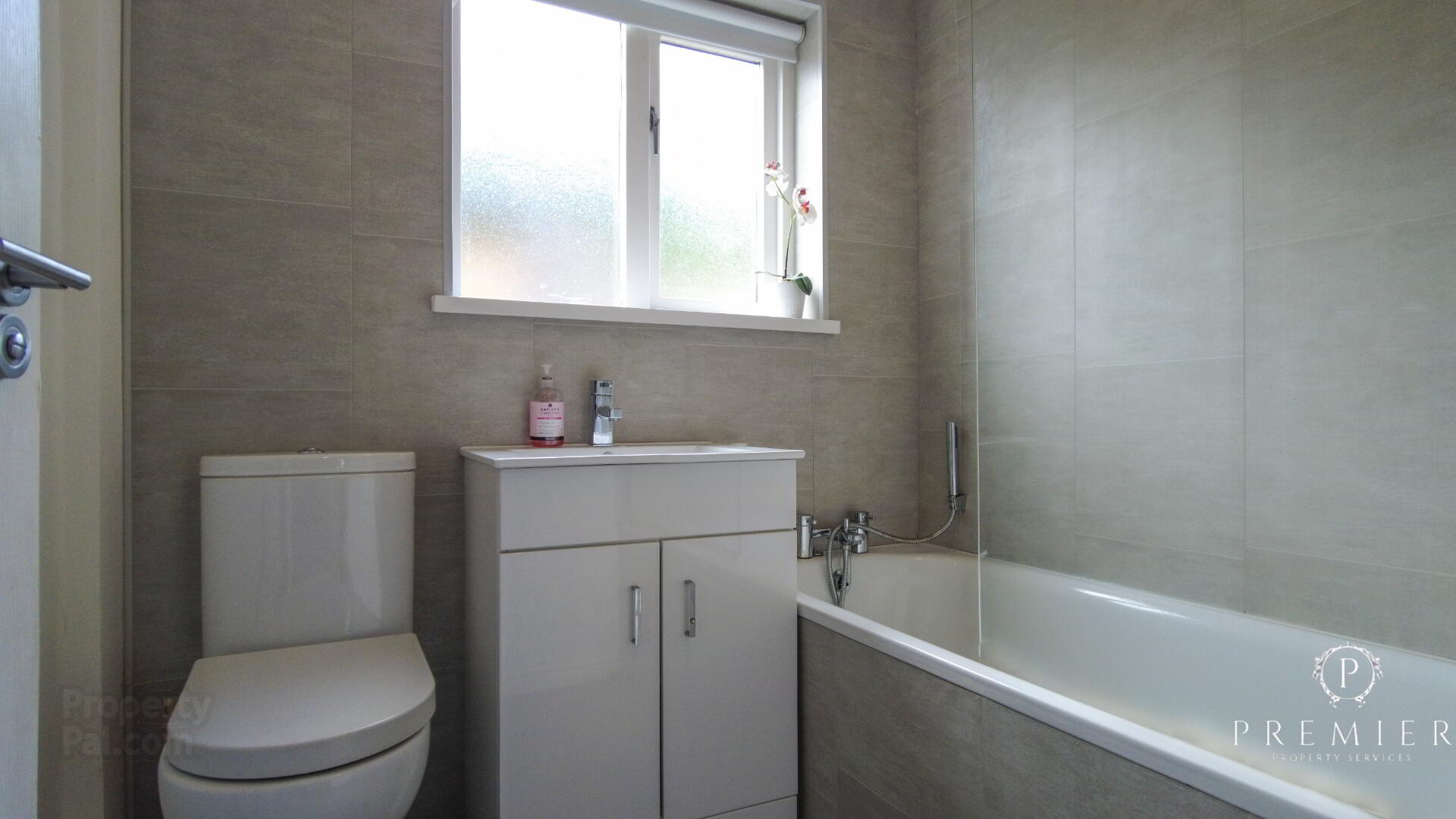 27 Bellevue Terrace 14 of 20