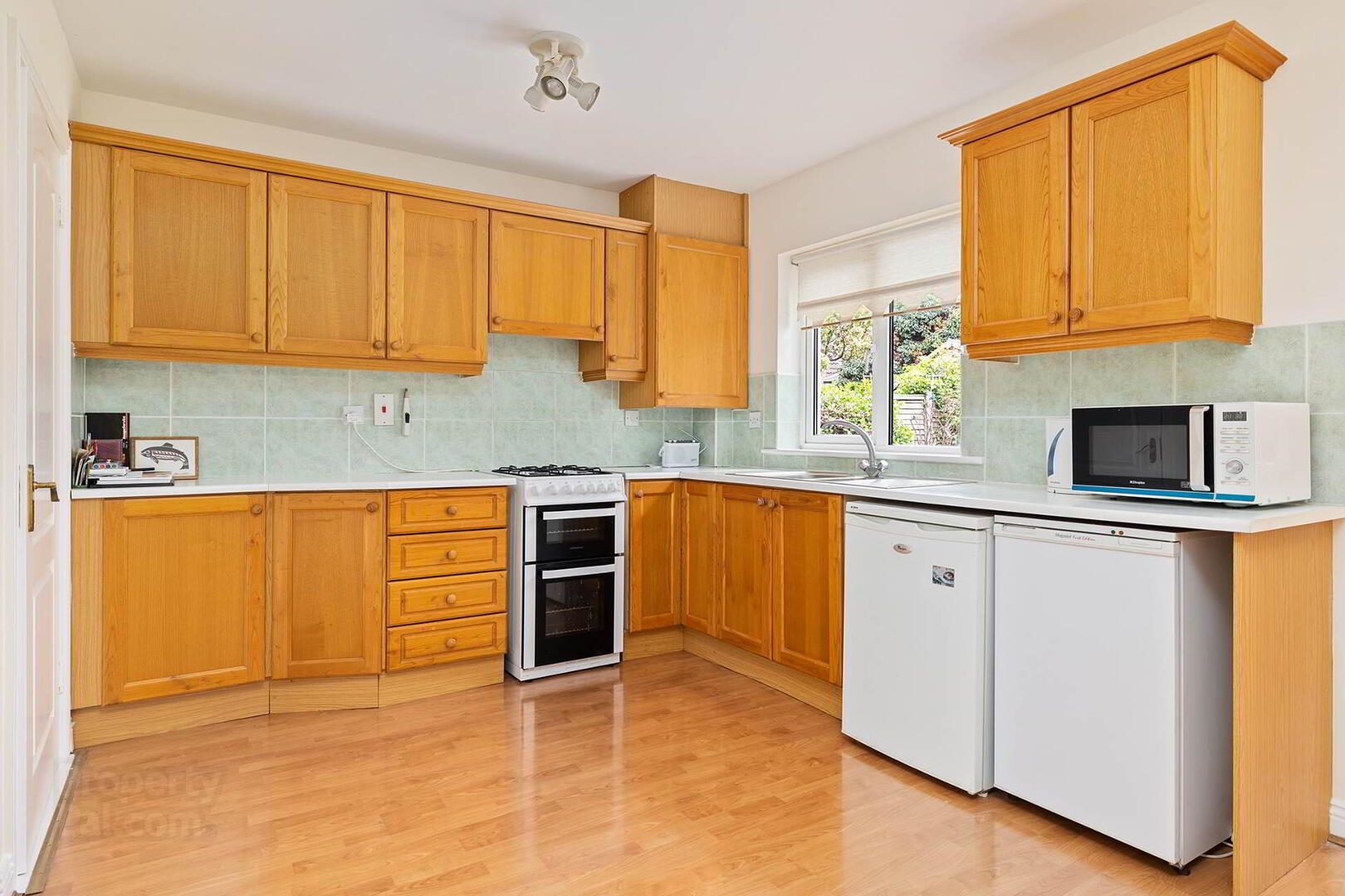 property description image