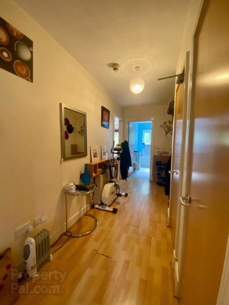2 Victoria Court 5 of 14