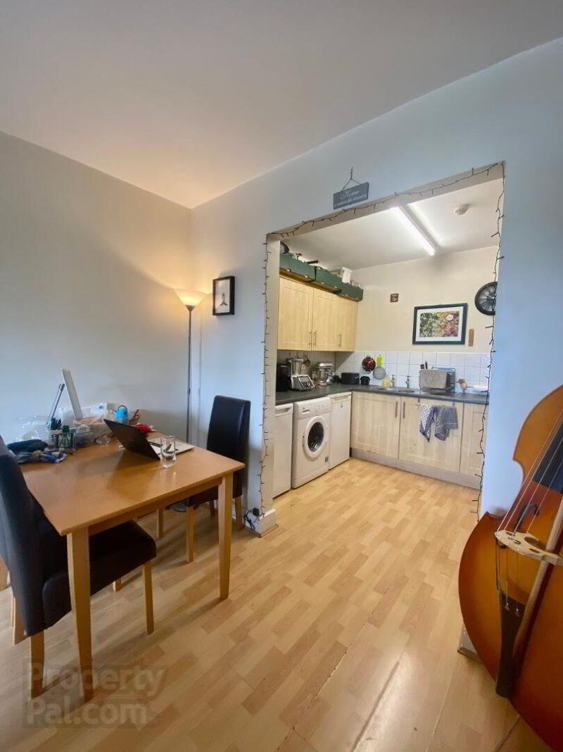 2 Victoria Court 8 of 14