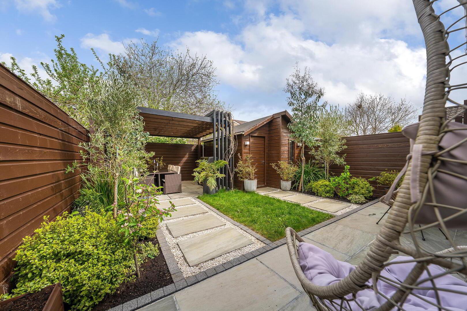 25 Ravenswood Crescent 40 of 42