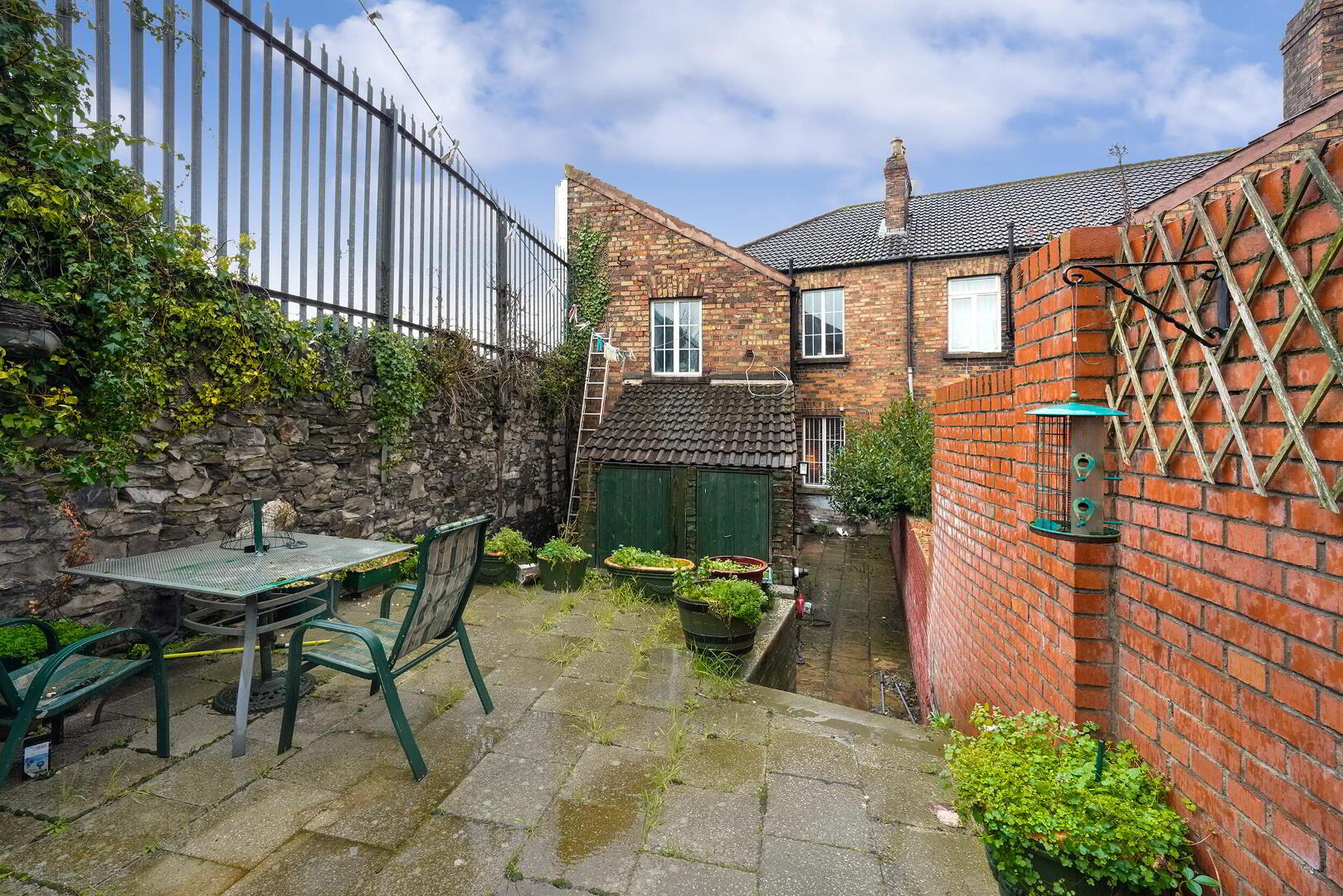 697 South Circular Road 29 of 34