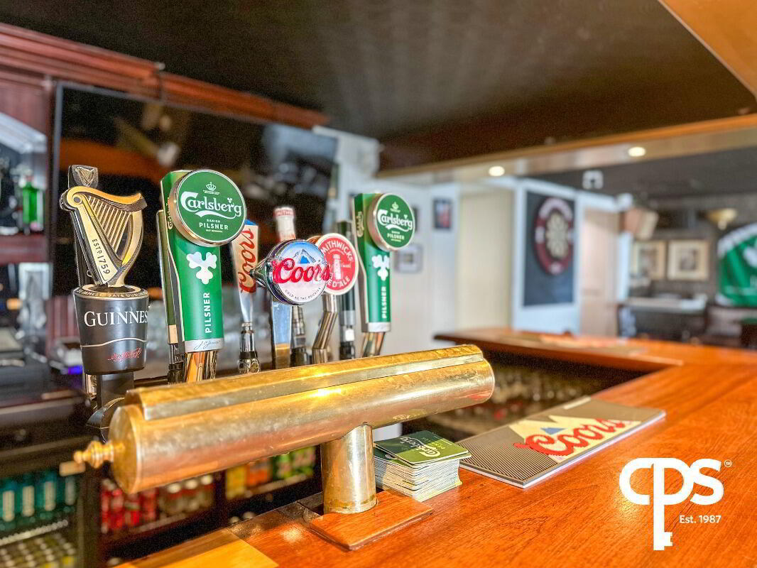 The Wee Bar, 1 Kinelowen Street 12 of 23