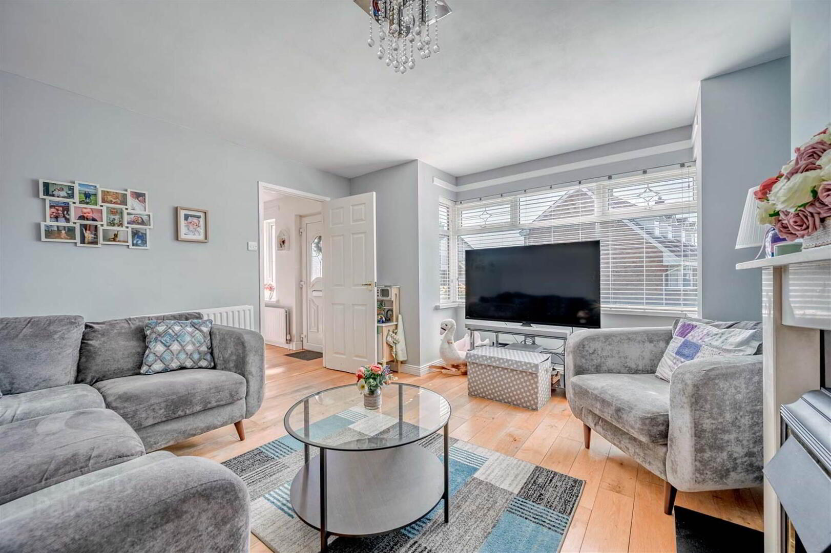 1 Woodford Grange 6 of 23